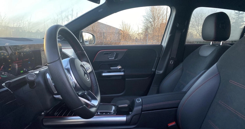 Mercedes-Benz EQA cena 264900 przebieg: 8500, rok produkcji 2023 z Pieniężno małe 191
